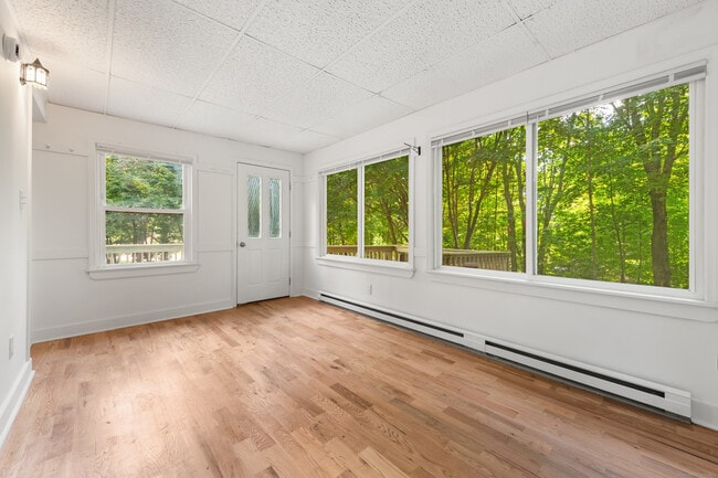 Building Photo - 316 Jinny Hill Rd