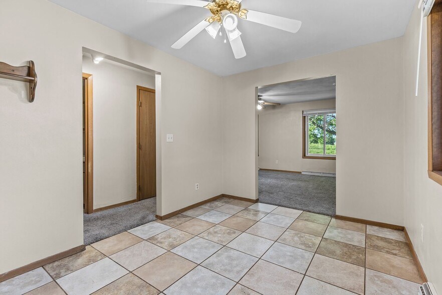 Building Photo - 1626 E Capitol Dr