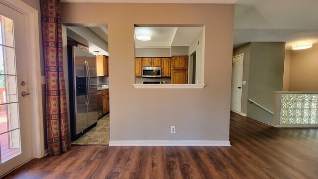 Building Photo - Josephine (Millard Highlands South)