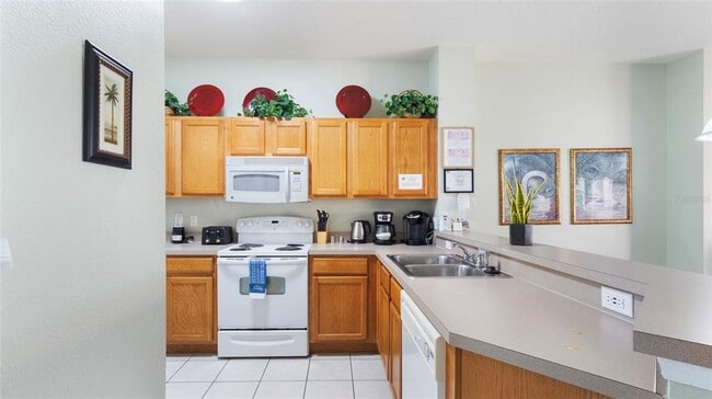 Building Photo - 8575 Bay Lilly Loop