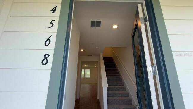 Building Photo - 4568 ORCHARD VIEW Aly