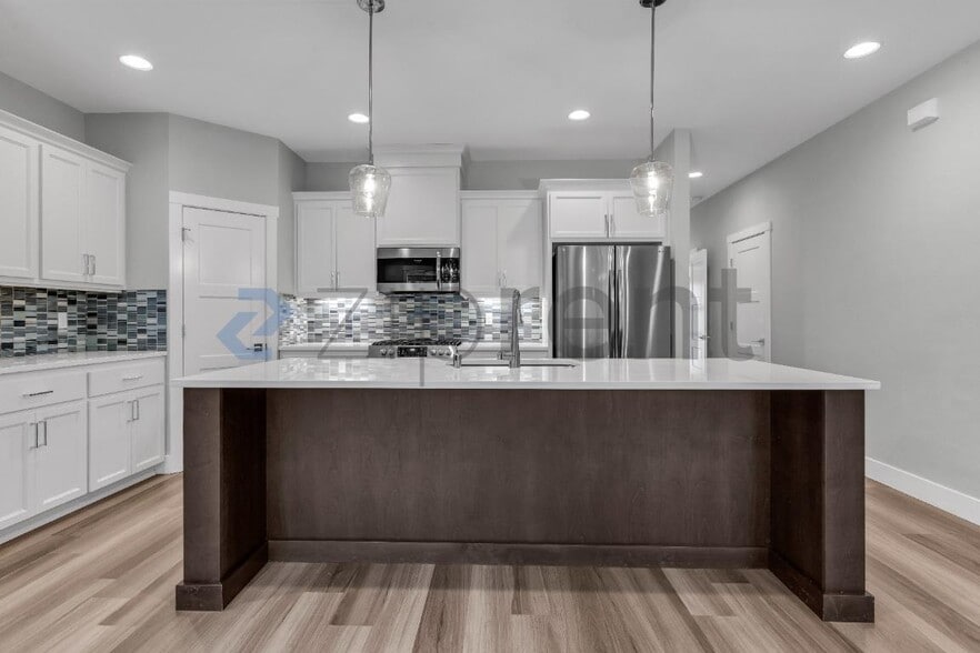 Building Photo - 12028 NE 108th St