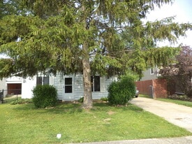 Building Photo - 5843 Lee Ave