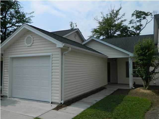 Primary Photo - 7897 Montview Road