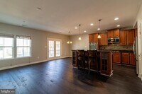 Building Photo - 323 Community Center Ave