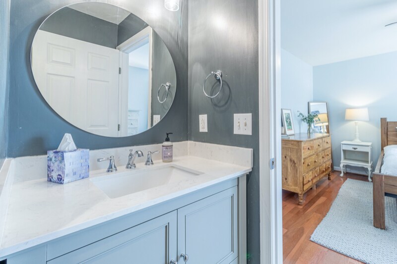 Building Photo - 606 Huffine Manor Cir