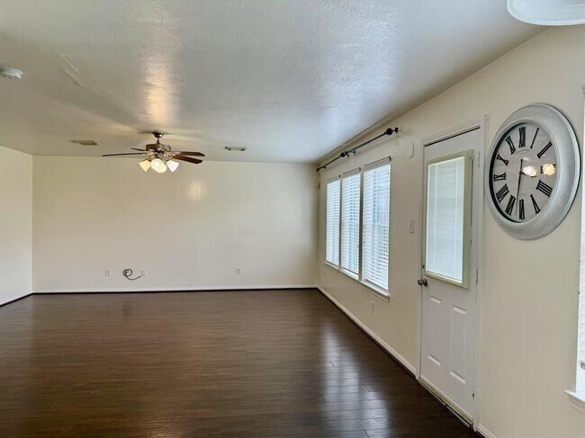 Building Photo - 3114 Holly Ranch Dr