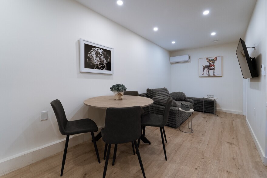 Building Photo - 7443 Jordan Ave