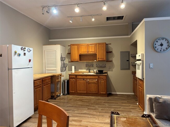 Building Photo - 158 Horseshoe Rd