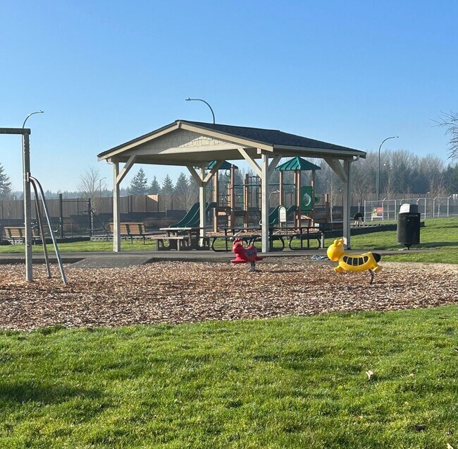 Building Photo - 3 Bedroom home in Yelm with Garage