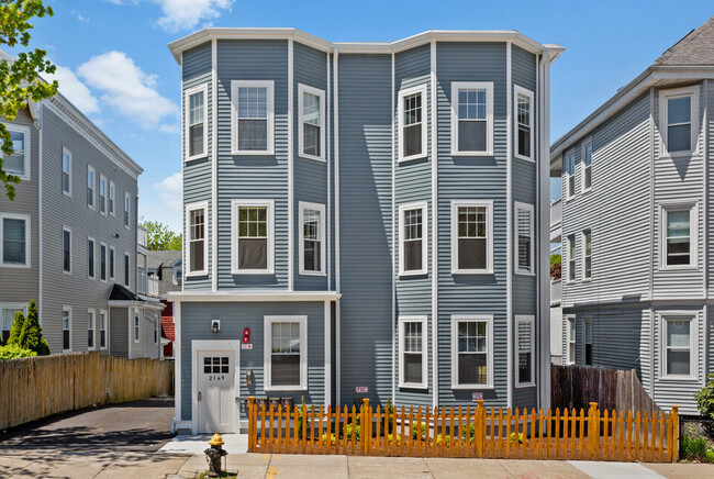 Primary Photo - 2149 Dorchester Ave