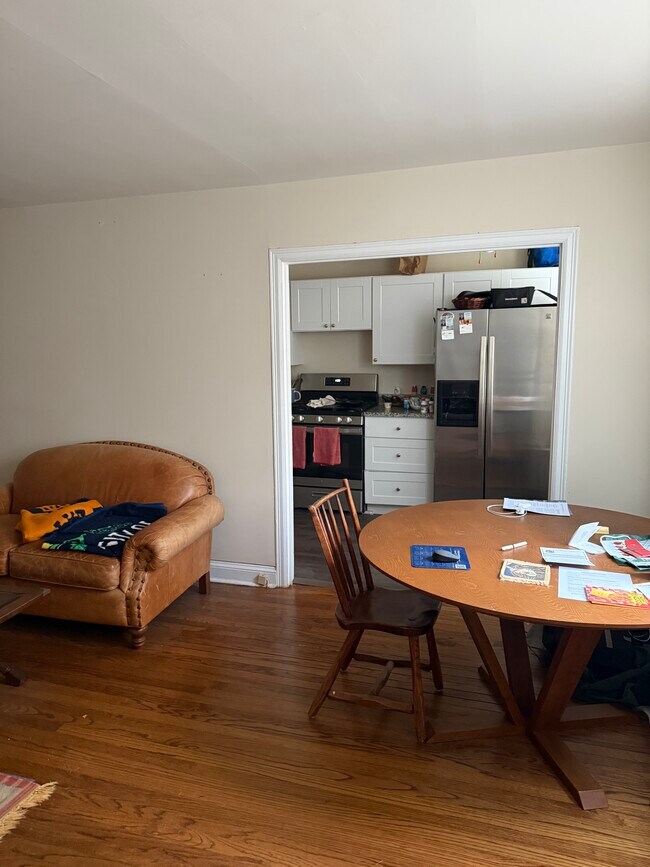 Building Photo - 112 Fairfield Ln