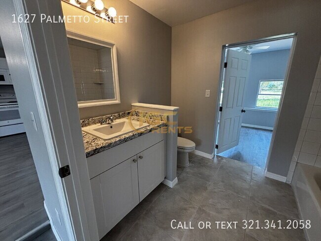 Building Photo - 1627 Palmetto St