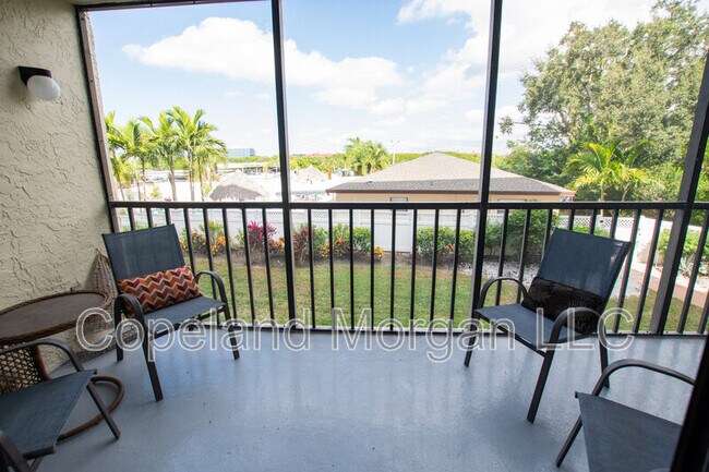 Building Photo - 1000 Cove Cay Dr