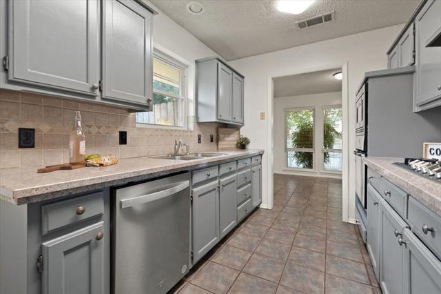 Building Photo - 5102 Overridge Dr