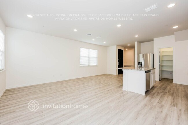 Building Photo - 743 Bonnet Trl