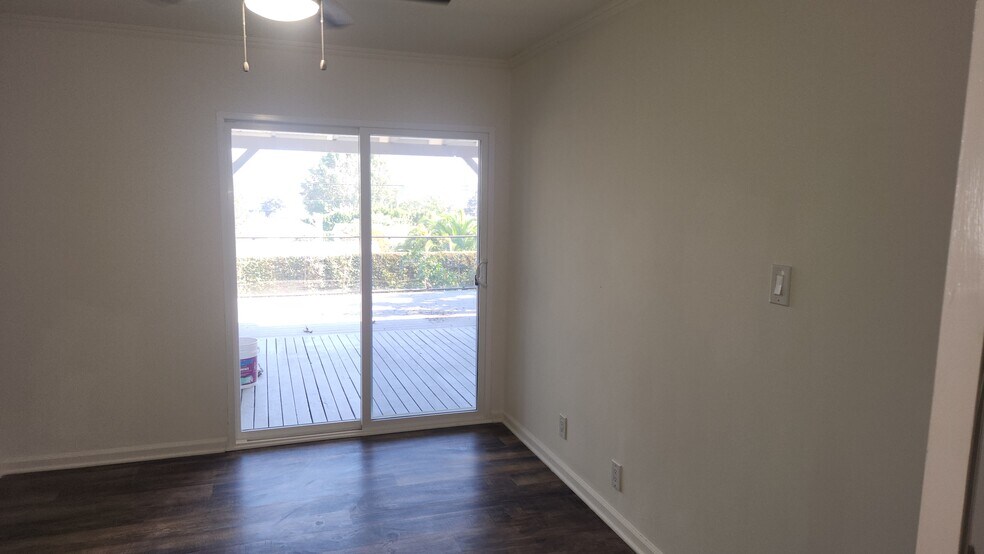 Building Photo - 3548 Military Ave