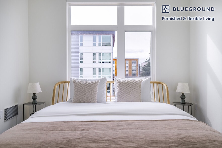 Building Photo - 1000 E Yesler Wy