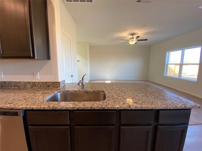 Building Photo - 10707 Gossypium Ct