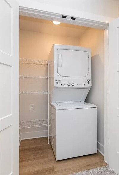 Building Photo - 2833 SW Prairie Trail Pky