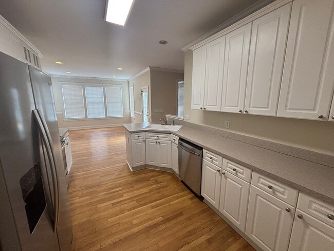 Building Photo - 3 Bed 2 Bath Home on Greenville Loop