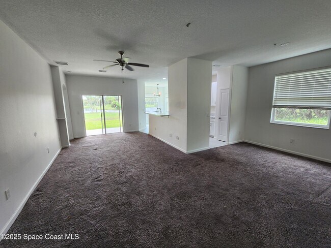 Building Photo - 3951 Playa Del Sol Dr