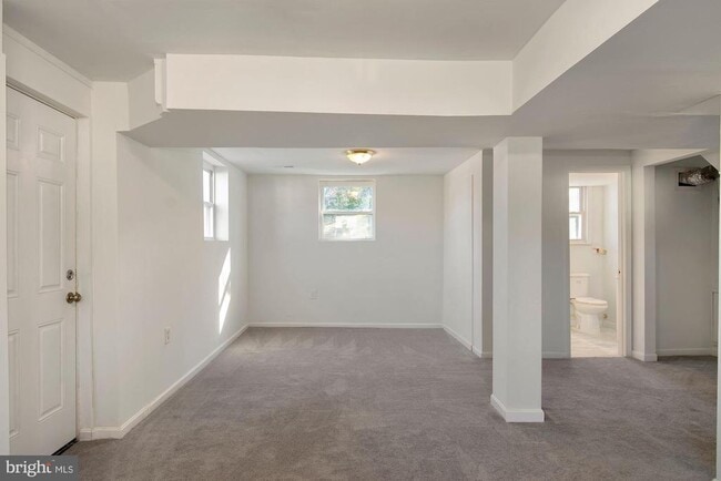 Building Photo - 1647 Hylton Ave