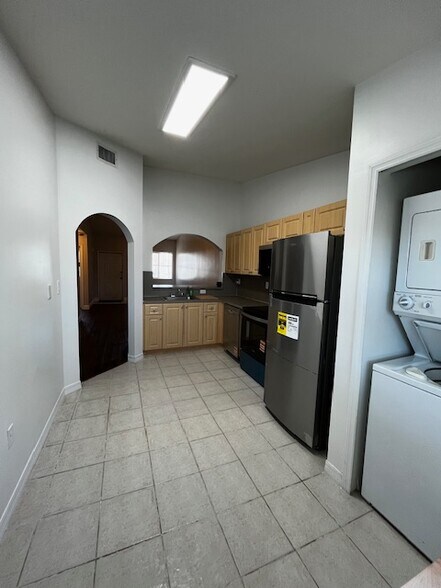 Kitchen - 2651 SE 12th Rd