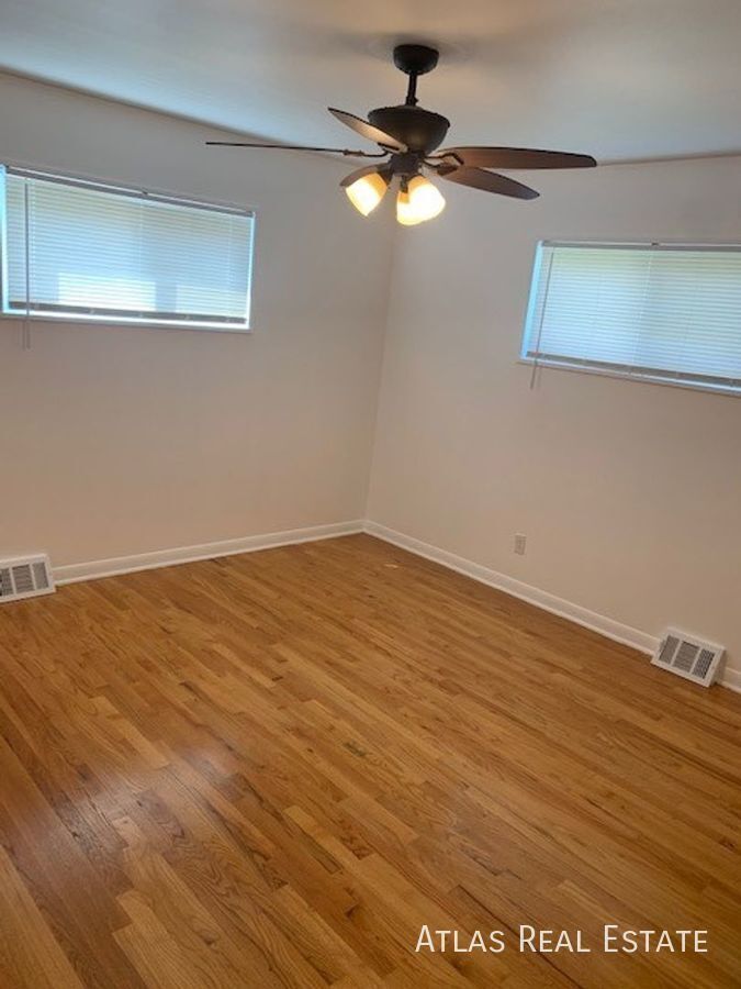 Building Photo - 12 Zenobia St