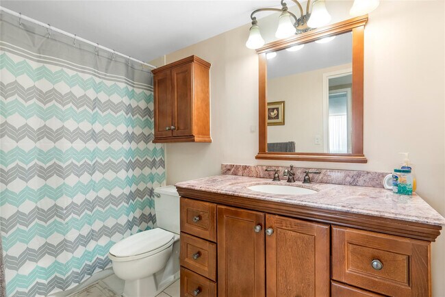 Building Photo - 3180 S Ocean Dr