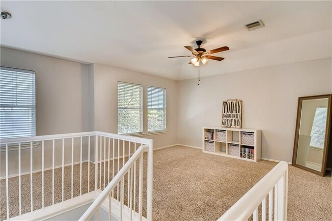 Building Photo - 903 Peyton Pl