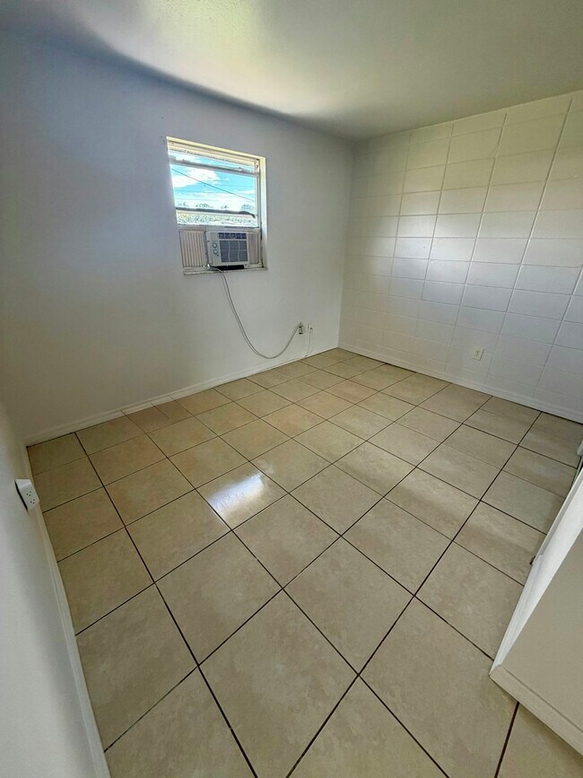 Building Photo - 8134 Krag Dr