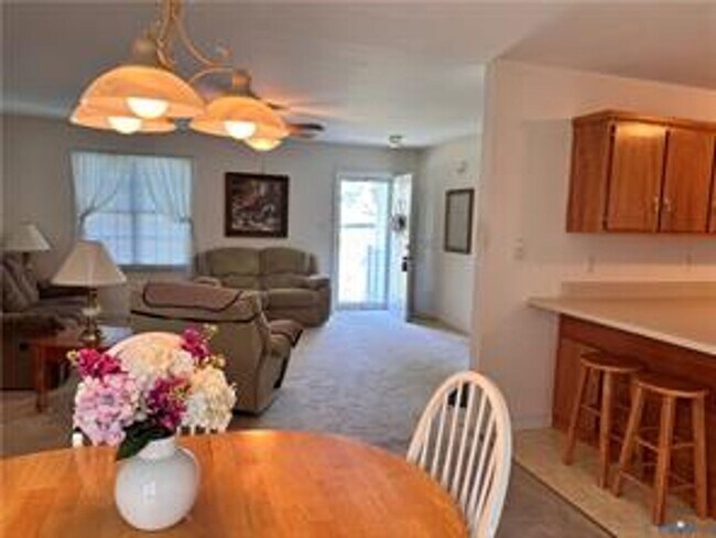 Building Photo - 3 Bed 2 Bath Rancher Style Home -Midlothian