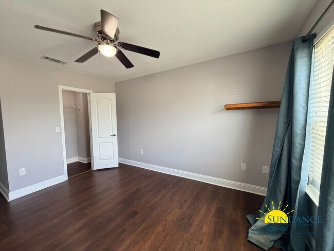 Building Photo - 8565 Holley Hills Cir
