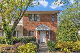 Building Photo - 5900 Shady Grove Cir