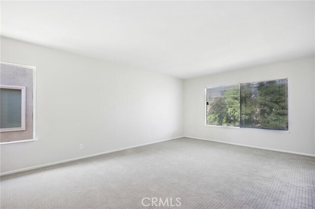 Building Photo - 2 Glorieta E