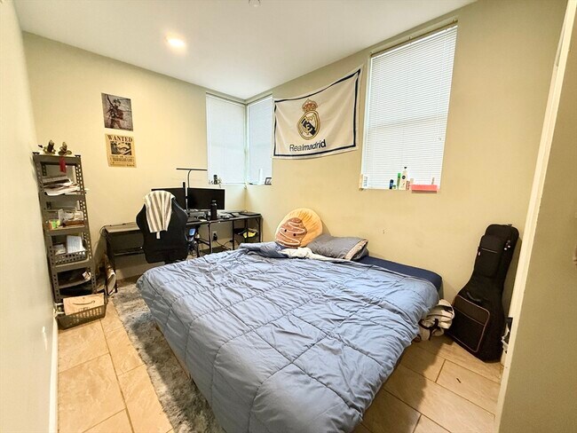 Building Photo - 299 Dudley St