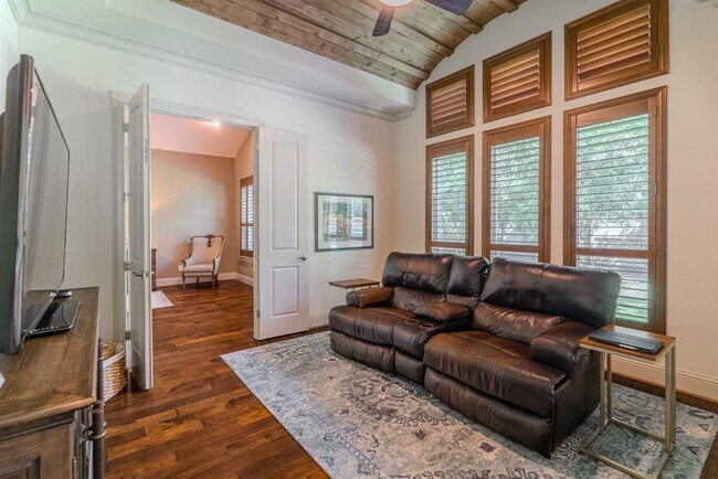Building Photo - 119 N Bimini Twist Cir