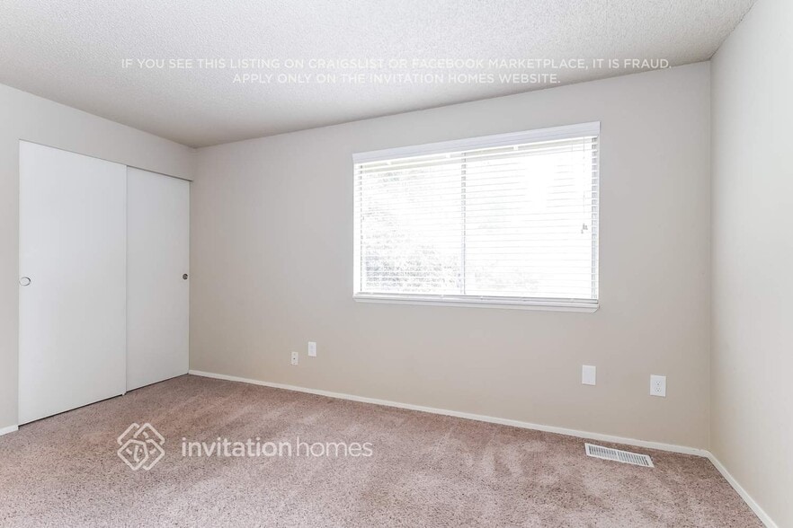 Building Photo - 34811 27th Ave SW