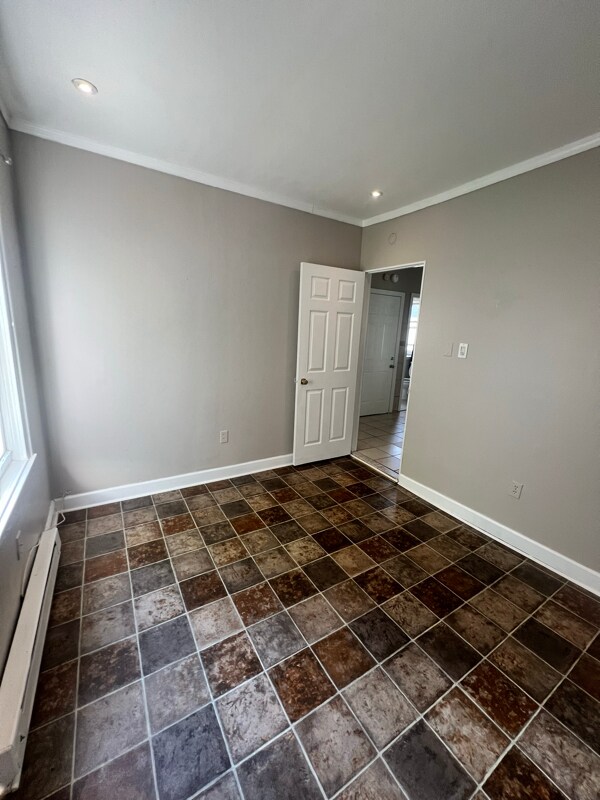 Building Photo - 367 Zion St