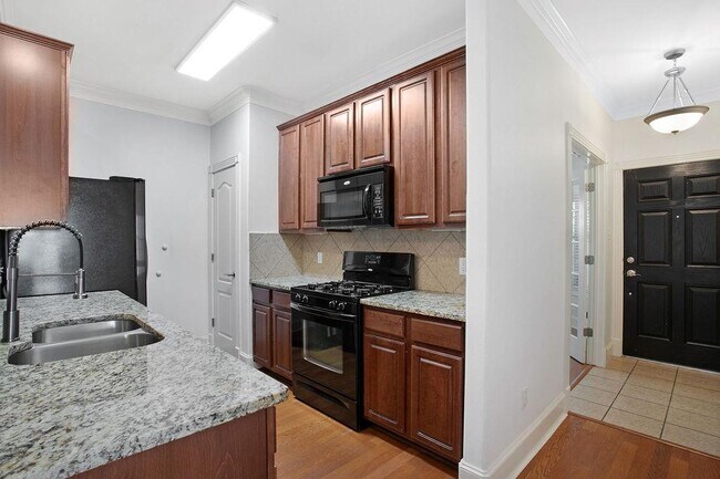 Building Photo - 6715 Windrift Way