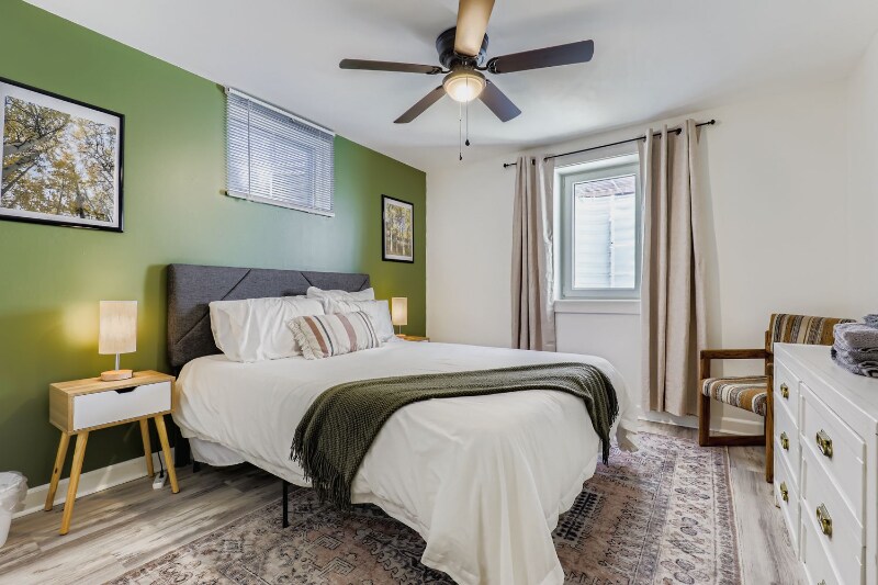 Building Photo - 909 Ogden Cir