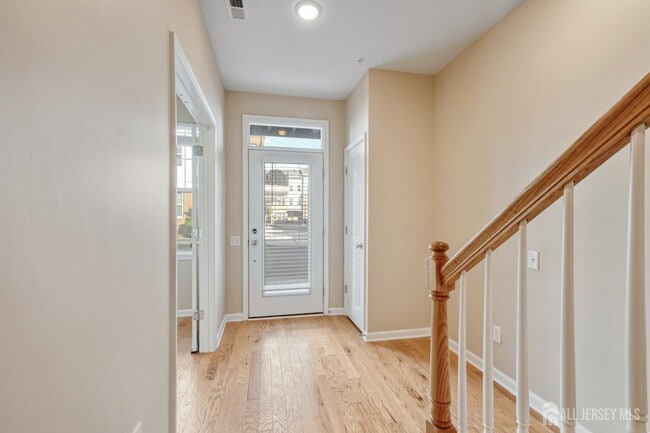 Building Photo - 57 Cannon St