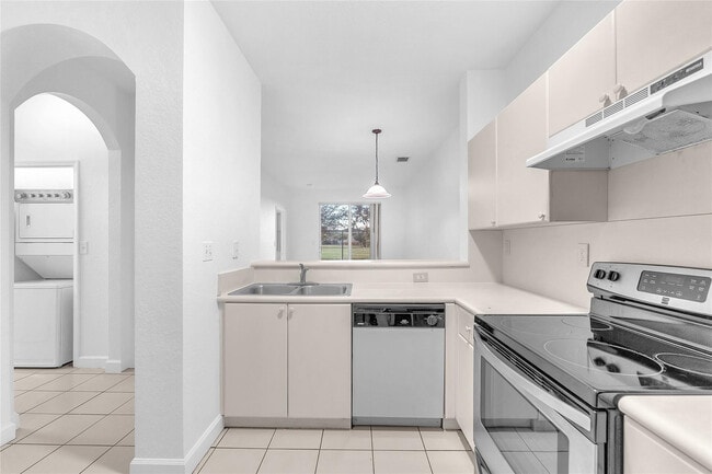 Building Photo - 7200 NW 177th St