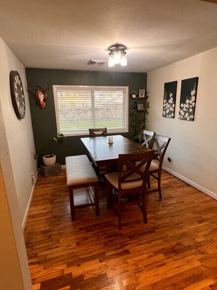 Building Photo - 1225 sw vine st