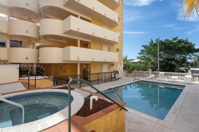 Building Photo - 8888 Collins Ave