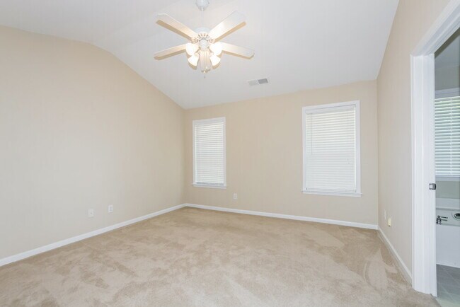 Building Photo - 2645 Winding River Dr