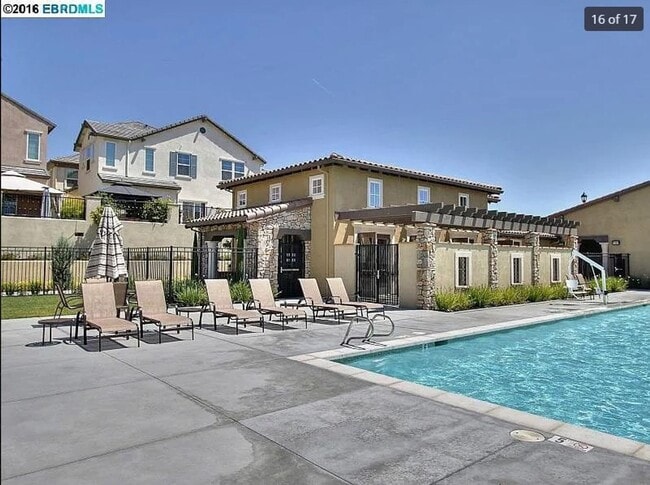 Building Photo - $3,790 - GORGEOUS 3 BEDROOM HOME IN EAST D...