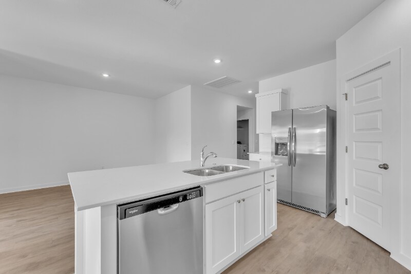 Building Photo - 4671 W Aurora St