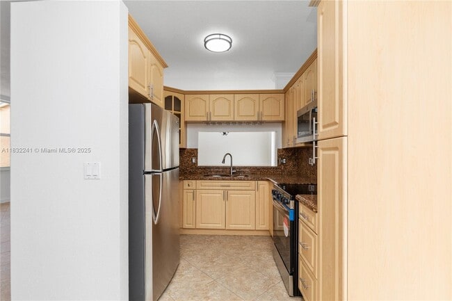 Building Photo - 1430 NW 154th Ln